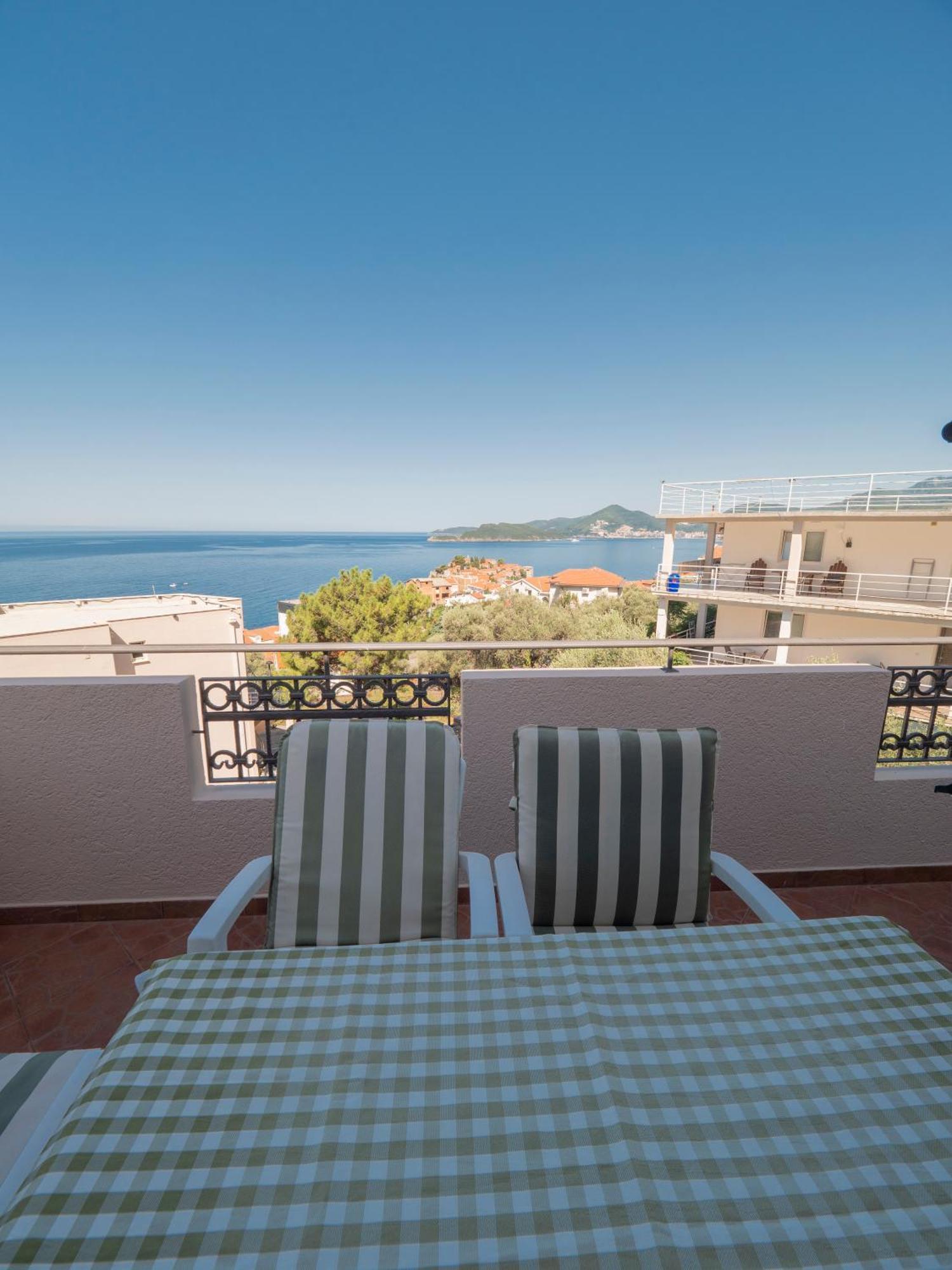 Apartments Marina Sveti Stefan Eksteriør bilde
